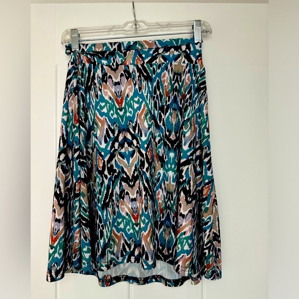 Viereck skirt -nwt size small